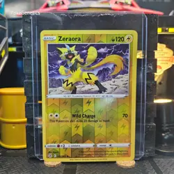 Zeraora Fusion Strike Reverse Holo Pokemon TCG 102/264 Sword & Shield Rare - Image 1