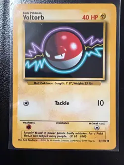 VOLTORB 67/102 C BASE SET UNLIMITED POKEMON LP - Image 1