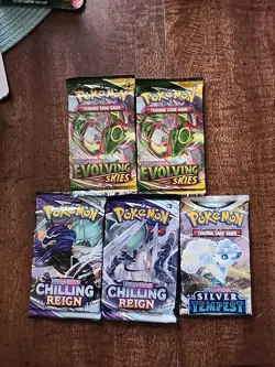 Pokemon Booster Pack Lot (5 Packs) – 2x Evolving Skies + Chilling Reign + Silver - Image 1