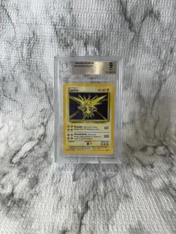 Pokemon TCG 1999 Base Set Zapdos 16/102 Holo BGS 9 - Image 1