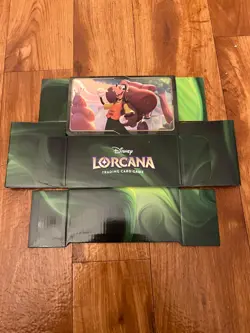 Lorcana Promo Deck Storage Box Goofy Disney - Image 1