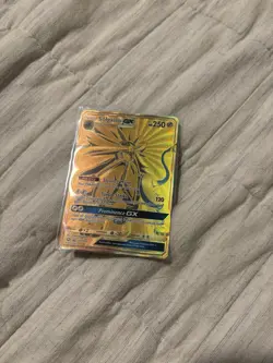 Pokemon TCG - Lunala GX SM103a & Solgaleo GX SM104a Hidden Fates Gold Promos - Image 2