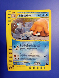 Piloswine Pokemon Skyridge Holo Rare H22 NM/M Swirl - Image 2