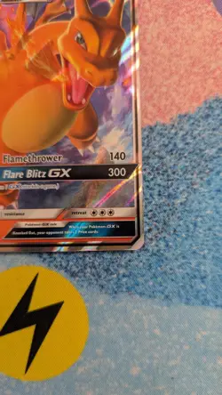 Pokemon TCG Hidden Fates Charizard GX SM211 Black Star Promo - Image 3
