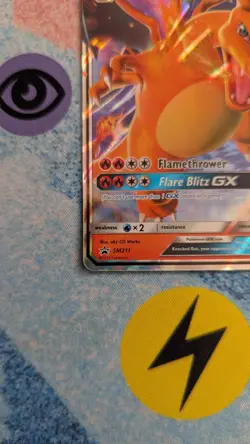 Pokemon TCG Hidden Fates Charizard GX SM211 Black Star Promo - Image 4