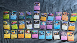 Pokemon TCG - 151 Bulk Lot of Cards! - 30+ Holos - Image 1