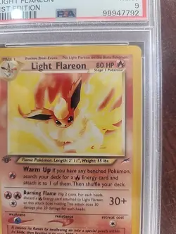 Light Flareon 1st Edition Pokemon Card WOTC Mint PSA 9 - Image 4