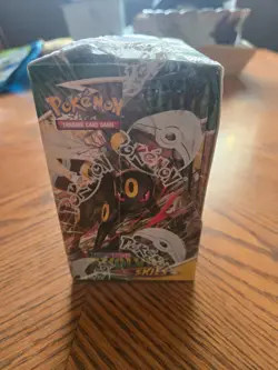 Pokemon TCG Sword & Shield Evolving Skies Booster Box Sealed - Image 2
