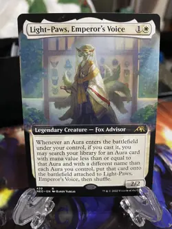 Light-Paws, Emperor's Voice (Extended Art) Kamigawa: Neon Dynasty Regular - Image 1