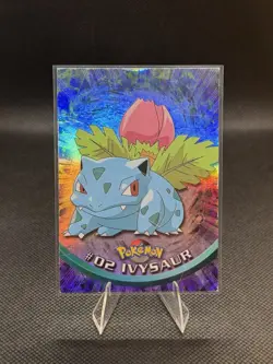 1999 Topps Pokemon #02 Ivysaur Rainbow Foil TV Animated Series 1 MP/HP Condition - Image 1