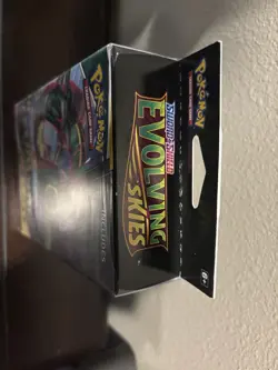 Sealed 3 Pack Evolving Skies Hanger Box Pokemon TCG Sword & Shield booster b 820650851551 - Image 5