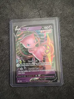 Pokemon TCG Fusion Strike Mew v 113/264 Ultra Rare Card NM Condition - Image 1