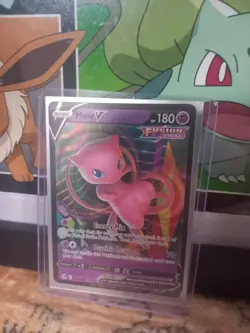 Pokemon Mew v Fusion Strike TCG Ultra Rare Card 113/264 - Image 2