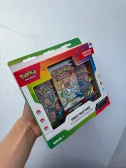 Pokemon TCG First Partner Illustration Collection Series 1 - SEALED ✅ - Image 2