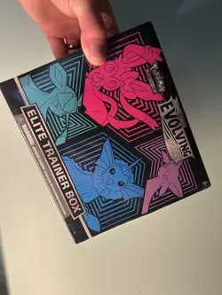 Pokemon TCG - Sword and Shield "Evolving Skies" Elite Trainer Box (ETB) SEALED - Image 4