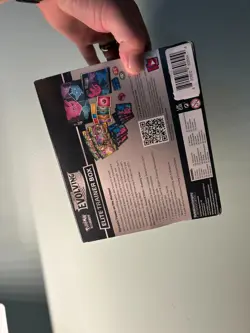 Pokemon TCG - Sword and Shield "Evolving Skies" Elite Trainer Box (ETB) SEALED - Image 5