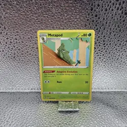 Metapod 002/192 Uncommon SWSH02: Rebel Clash Pokemon Card - Image 1