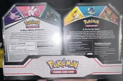 POKEMON NEW & FACTORY SEALED 2023 - JOLTEON V & ESPEON V - V HEROES TIN - 2 PACK - Image 2