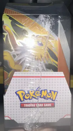 POKEMON NEW & FACTORY SEALED 2023 - JOLTEON V & ESPEON V - V HEROES TIN - 2 PACK - Image 4