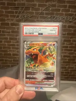 Pokemon VSTAR Universe 2022 Charizard Trading Card #14/172 PSA 10 Gem Mint - Image 1
