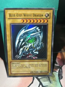 Yugioh Blue-Eyes White Dragon SDK-001 Starter Deck: Kaiba NEAR MINT - Image 1