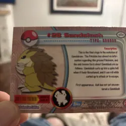 1999 Topps #28 Sandslash rainbow Holo Foil TV Animation Series 1 Pokemon Blue NM - Image 2