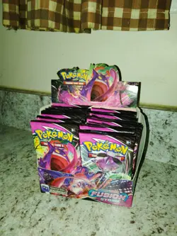 Pokemon TCG Fusion Strike Booster Pack - 10 Cards - Image 1