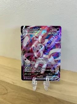 Pokemon TCG Sylveon VMAX Full Art Ultra Rare Holo Card 075/203 Evolving Skies - Image 1