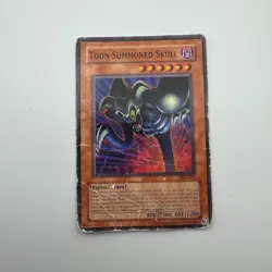 Yugioh Toon Summoned Skull SDP-021 Unlimited Edition HEAVY DAMAGE - Image 1