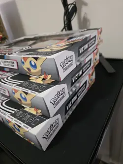3x Pokemon TCG Black Bolt White Flare Victini Illustration Collection *SEALED* - Image 3