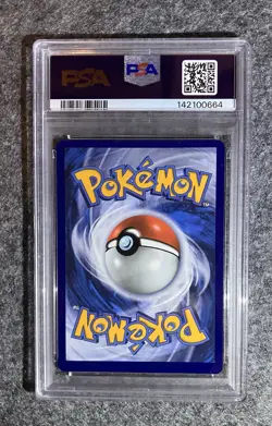 Pokemon TCG PSA 9 Mew VMAX 114/26 Fusion Strike - Image 2