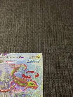 Pokemon Rayquaza VMAX Alternate Art Secret Rare Holo 218/203 Evolving Skies - Image 4