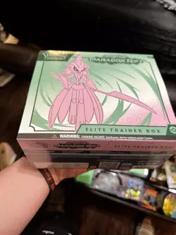 Pokemon TCG: Scarlet & Violet Paradox Rift Elite Trainer Box 820650854163 - Image 3