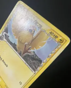 Pidgey (Delta Species) 77/110 Holon Phantoms Regular *DAMAGED* Pokemon Card - Image 3