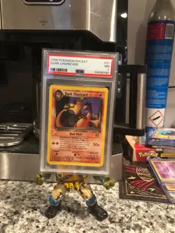 DARK CHARIZARD #21- 2000 TEAM ROCKET SET , PSA 7, POKEMON TCG - Image 1
