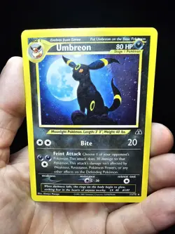 Pokemon TCG Umbreon 13/75 Neo Discovery Holo DMG - Image 1
