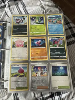 Pokemon Card Binder Lot Charizard VMAX + Holos + Ultra Pro Binder + 80 Pages - Image 4