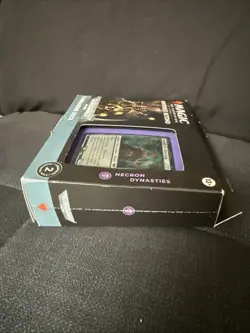 Magic: The Gathering Warhammer 40,000 Necron Dynasties Commander Deck - Image 4