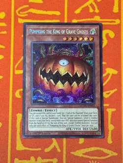 YUGIOH PUMPKING THE KING OF GRAVE GHOSTS SECRET RARE NM MZMU-EN001 NA PRINT - Image 1
