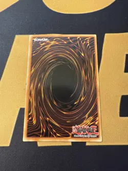 * DARK MAGICIAN GIRL * MINT 1ST EDITION PRISMATIC SECRET RARE MP22-EN268 YUGIOH! - Image 2