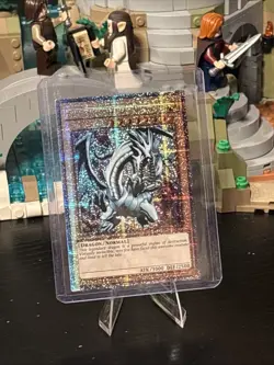 Yu-Gi-Oh! TCG Blue-Eyes White Dragon Quarter Century Secret Rare RA03-EN079 - Image 1