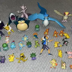 Pokemon Figure Bundle – Mixed Job Lot – Popular Characters, Poke Balls & Coins - Image 3