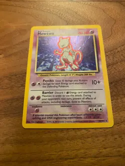 1999 Pokemon Base Set unlimited #10 Mewtwo Holo MP - Image 2