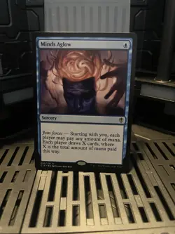 Minds Aglow Commander 2016 Regular - Image 1