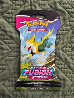 Pokemon TCG Sword & Shield Fusion Strike Sleeved Booster Pack (Factory Sealed) - Image 2