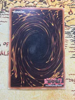 Yugioh Blue-Eyes White Dragon SDK-001 Ultra Rare Unlimited MP Starter Deck Kaiba - Image 2