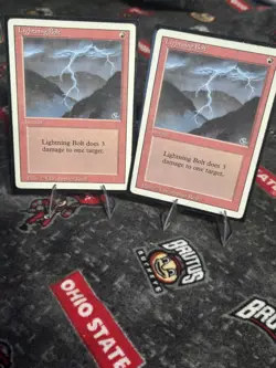 x2 Magic the Gathering - Revised Edition Lightning Bolt 1994 Common - Image 1