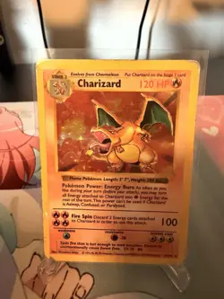 Pokemon TCG Charizard Base Set Holo Shadowless Rare Card 4/102 - Image 1