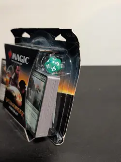 Magic the Gathering MtG SPELLSLINGER Starter Kit (2018) FACTORY SEALED - Image 2