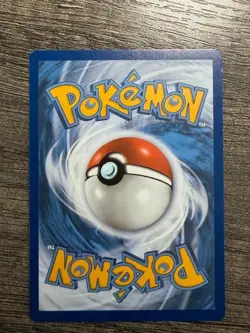 POKEMON FULL ART PIKACHU 005/025 RARE CELEBRATIONS 2021 LP + ARCEUS SLEEVE - Image 4